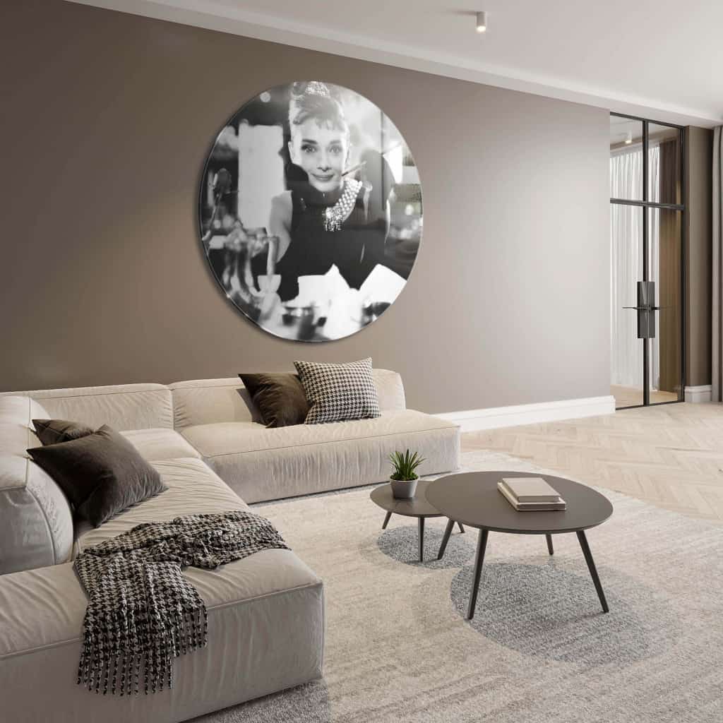 Audrey-Hepburn-glass.jpg
