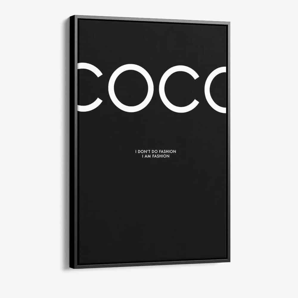 coco logo met quote wit op zwart schilderij