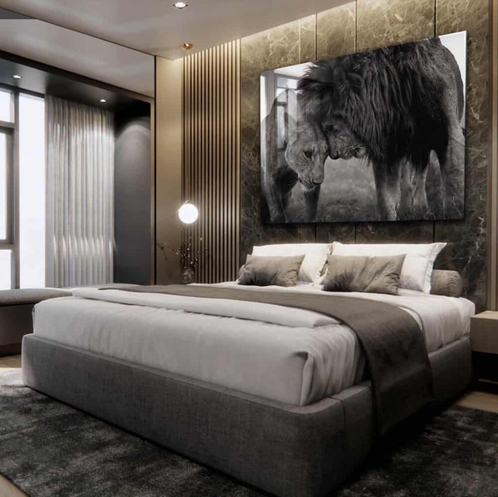 Loving Lion - Glass