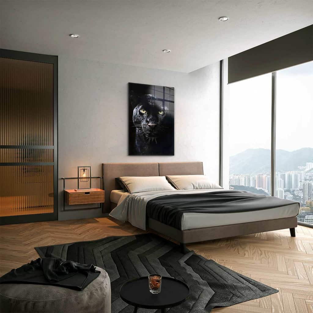The-Jaguar-Glass.jpg