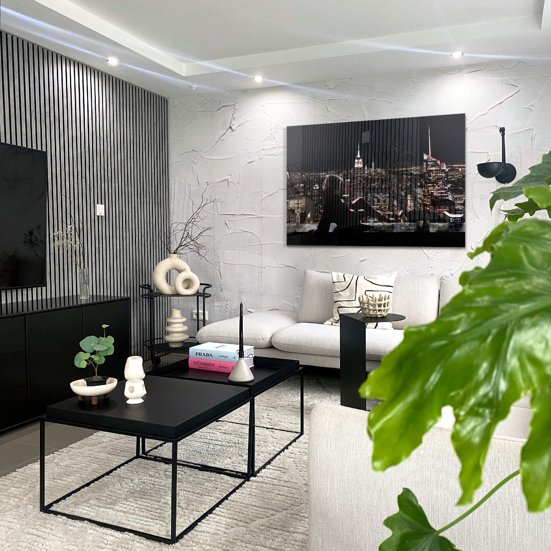 Manhattan Lady – Glass