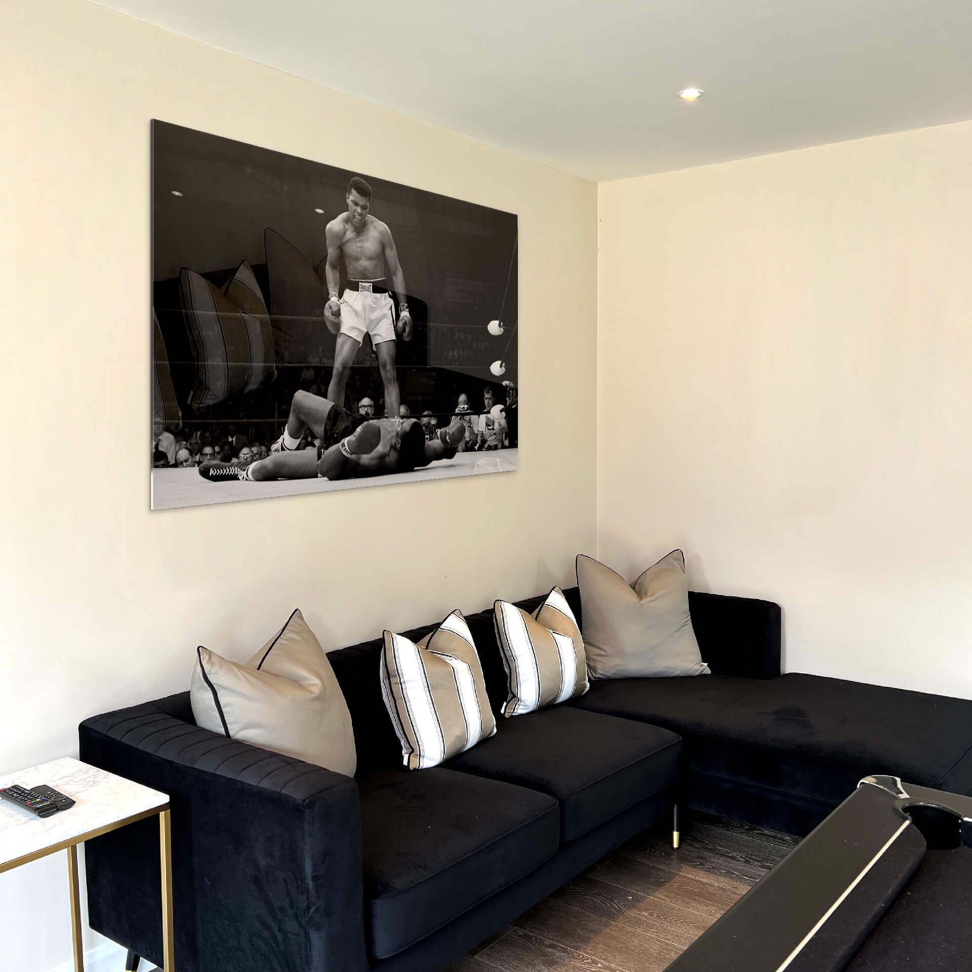 Muhammad Ali vs Sonny - glass