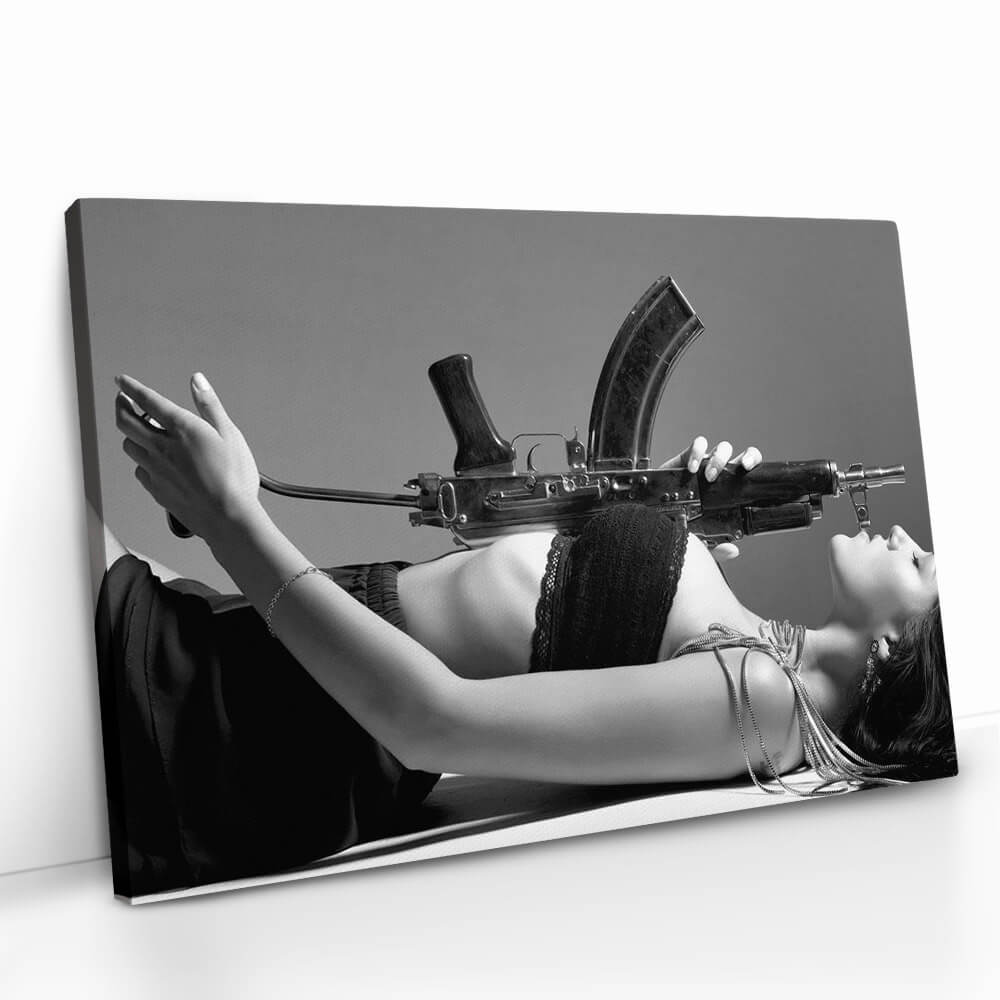 2.-Cvas-Detail-5-Colombiana-B&W
