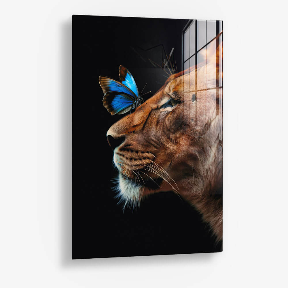 8.-Glass-Detail-1-Butterfly-Lioness