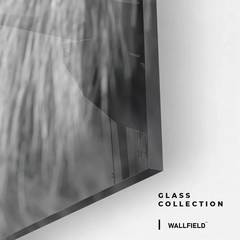 5.-Glass-Detail-2-Bundle-Wild-Mirror