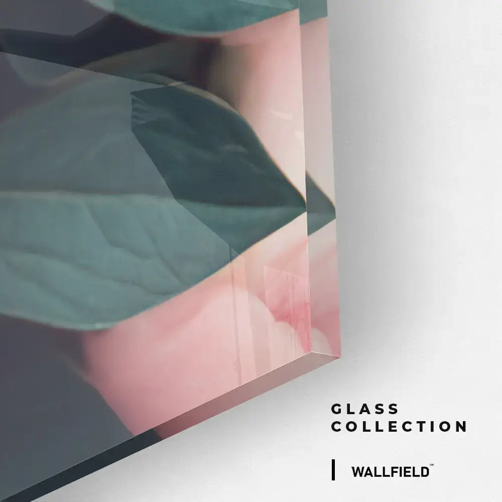 9.-Glass-Detail-2-Grace-in-Three-Tones-III