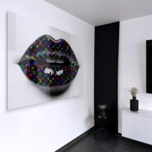 10.-Glass-Mockup-Designer-Lips.jpg