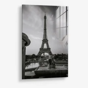 7.-Glass-Detail-1-Paris-Meridian