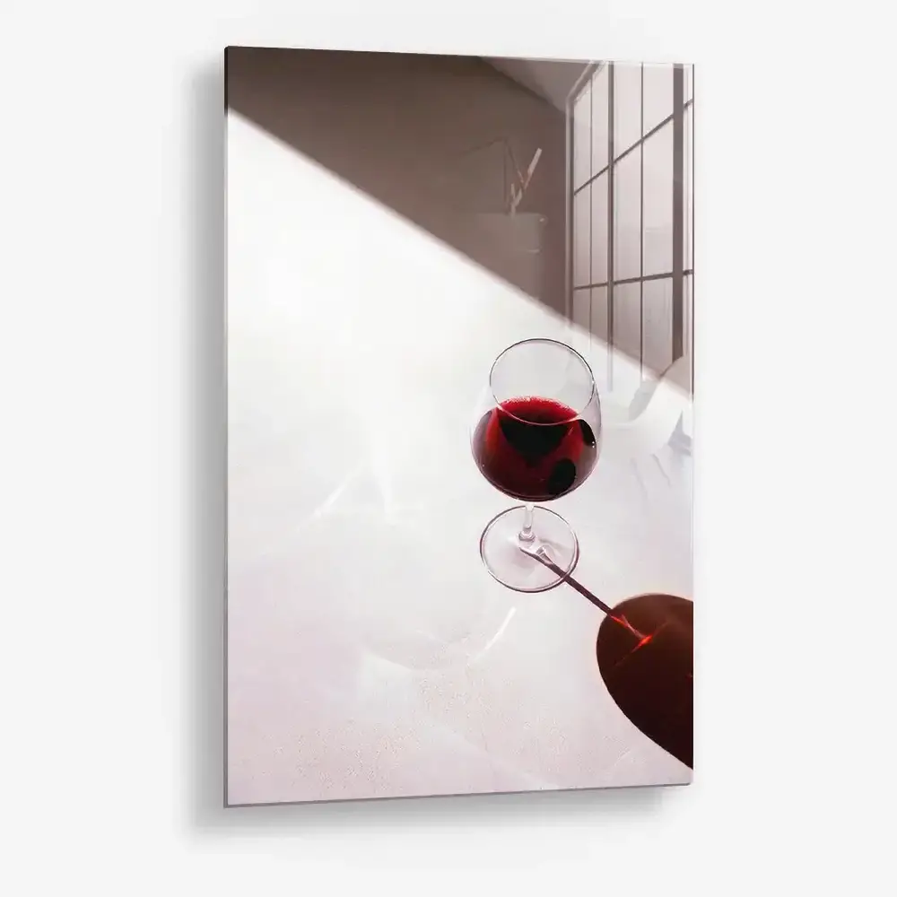 7.-Glass-Detail-1-Wine-Meridian