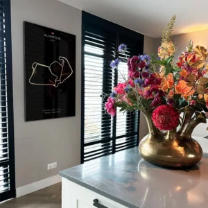 9.-Glass-Mockup-F1-Silverstone