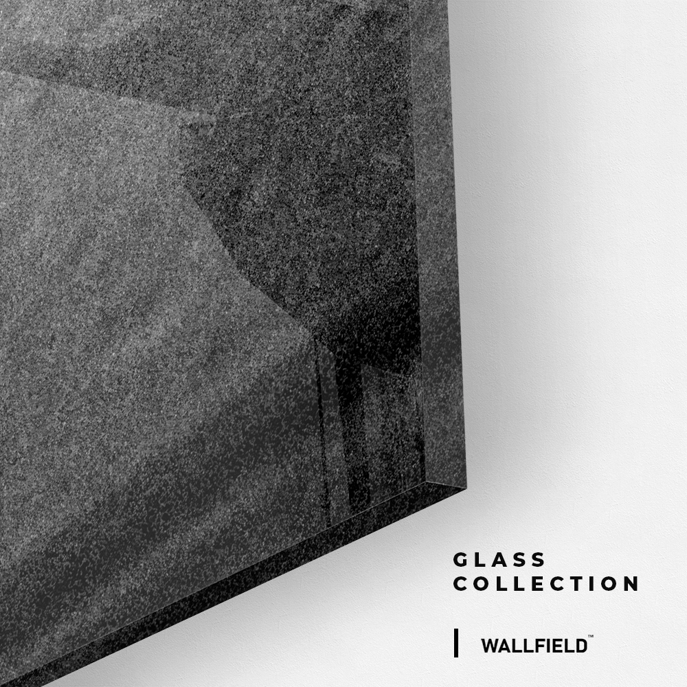 10.-Glass-Detail-2-Lone-Rider