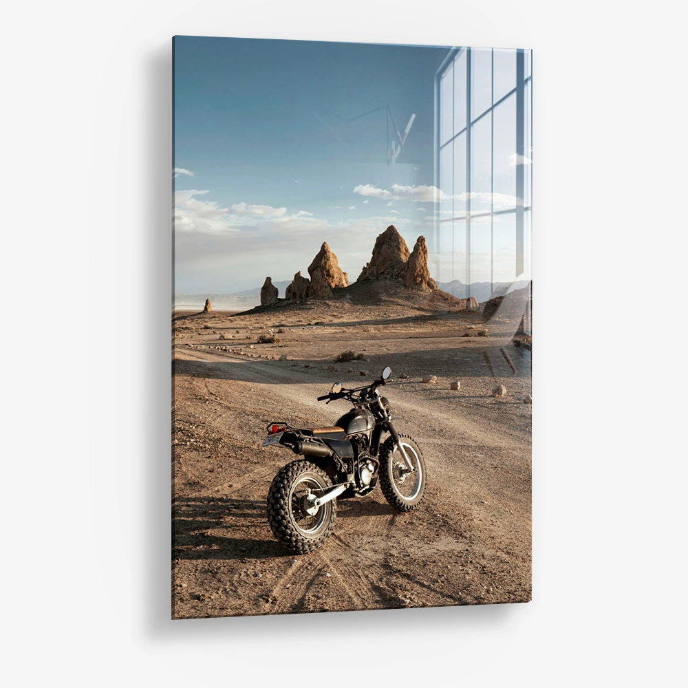 7.-Glass-Detail-1-Dust-Line-Rider