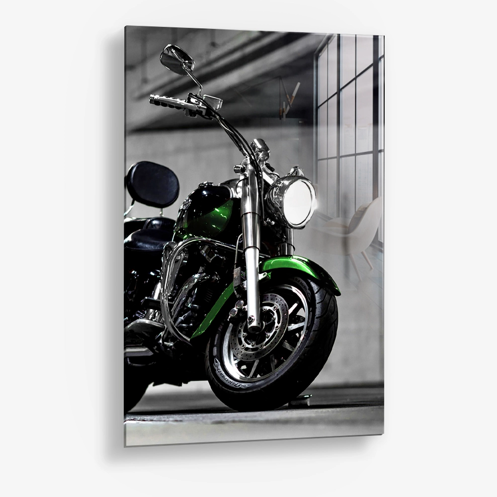 7.-Glass-Detail-1-Green-Torque