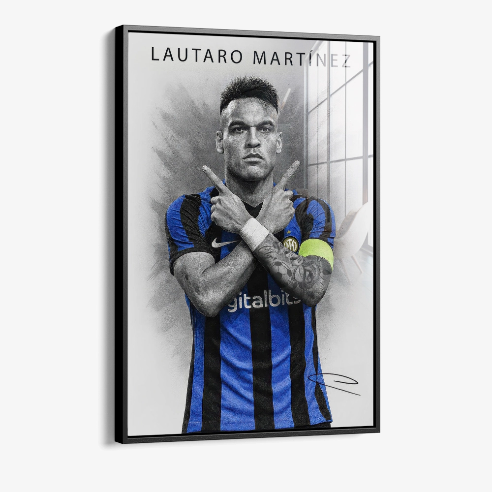 8.-Glass-Framed-Lautaro-Martinez