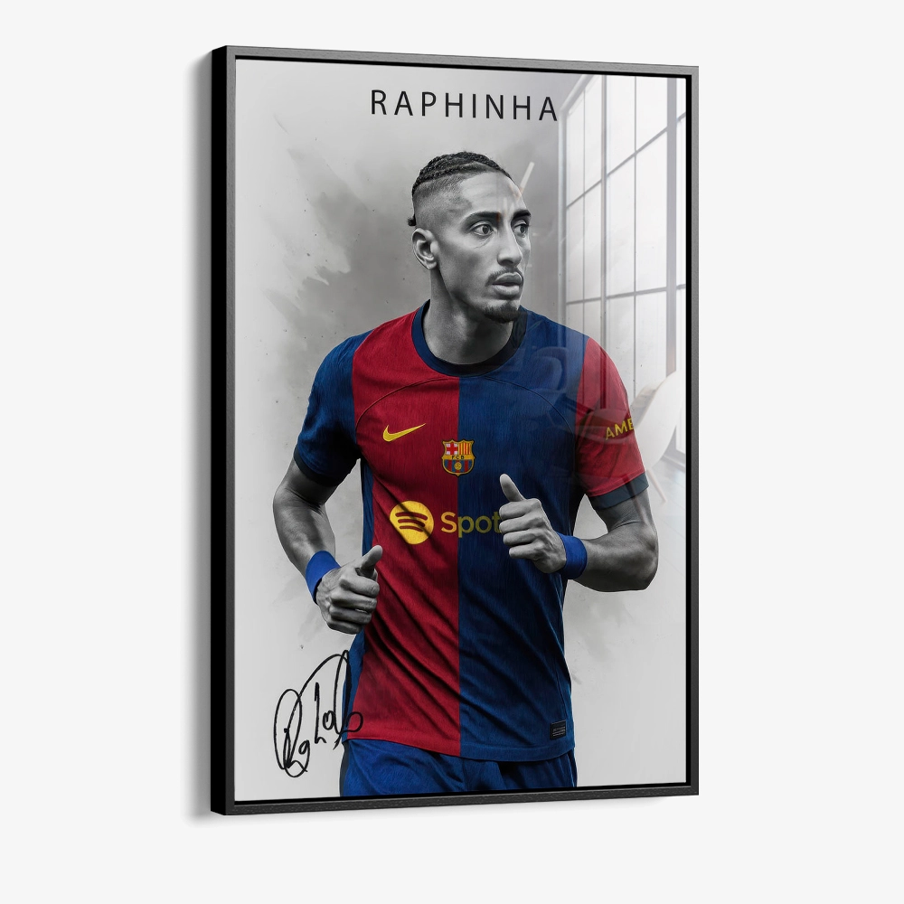 8.-Glass-Framed-Raphinha