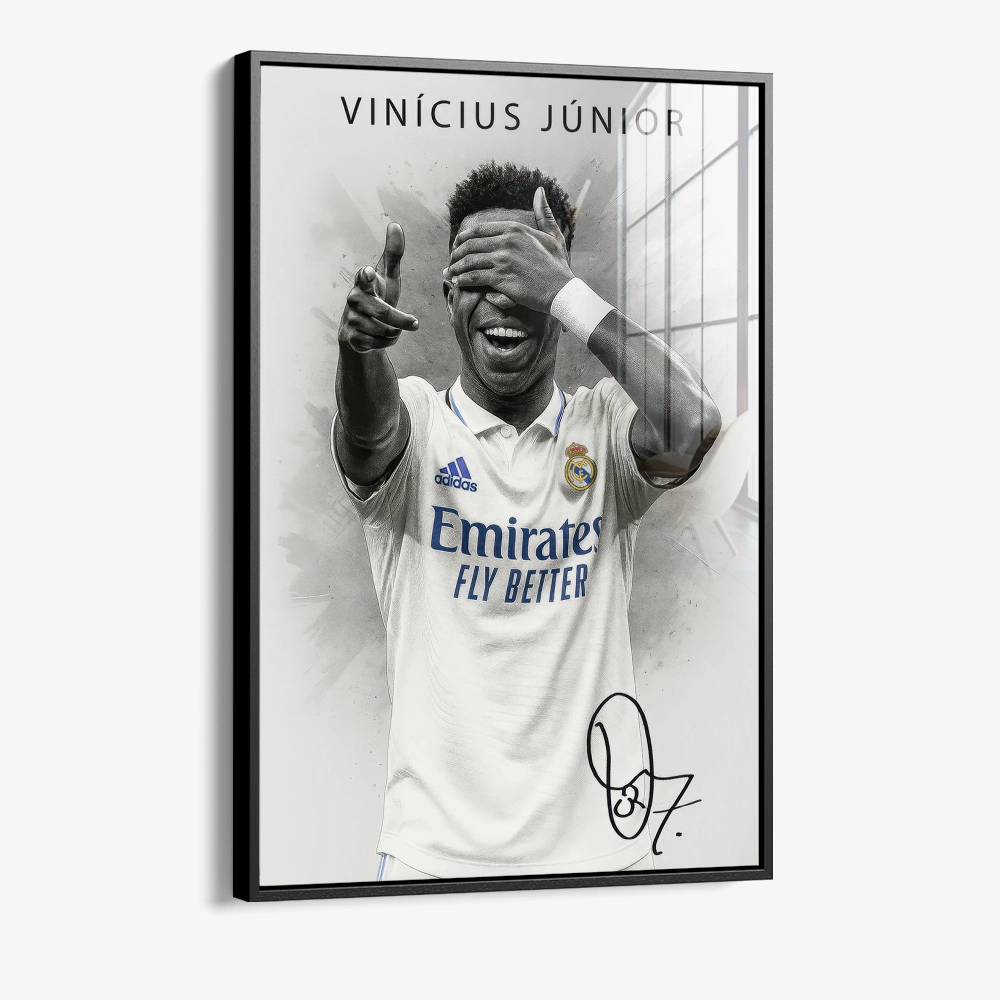8.-Glass-Framed-Vinicius-Junior